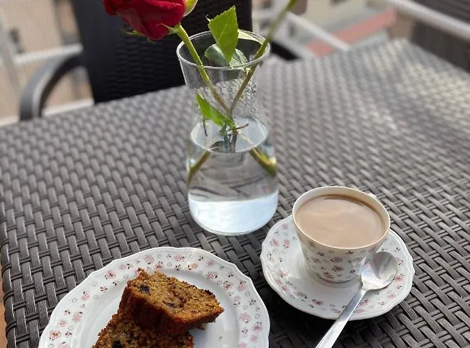 Sunny ساراندا